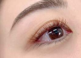 【夏に向けておすすめ♪】ボルドーカラーエクステ☆