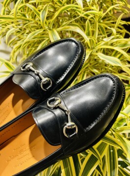 【足元のポイントに】men’sビットローファー。