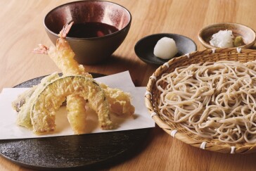 石臼挽き二八そば そばしき 紀尾井町